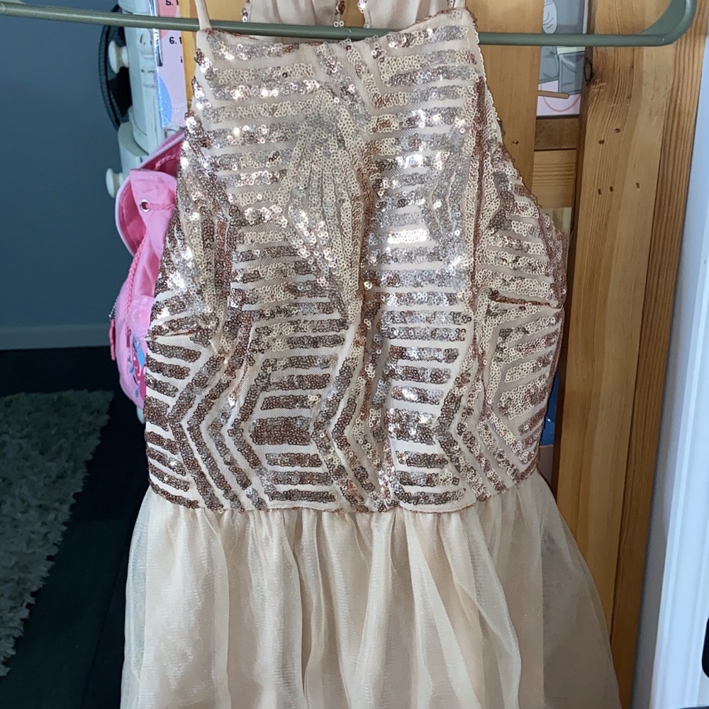 Short halter top dress